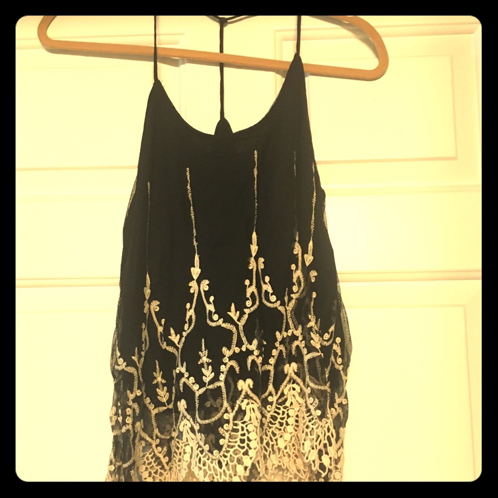 Spaghetti straps, Y back strap, black, cream lace